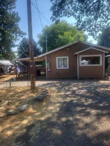 4075 Hilsinger Road, Phoenix, OR 97535