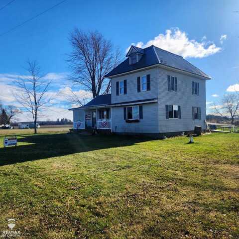 8585 Volkmer, Chesaning, MI 48616