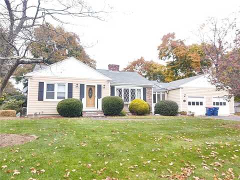 44 Sykes Road, Seekonk, MA 02771