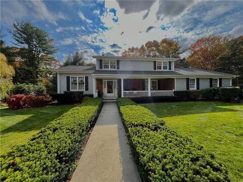 13 Chiswick Road, Smithfield, RI 02828