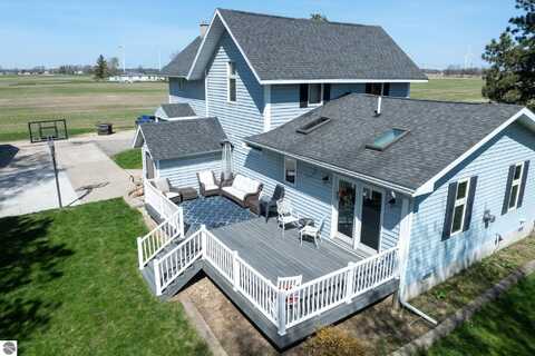 3635 W Weidman Road, Weidman, MI 48893