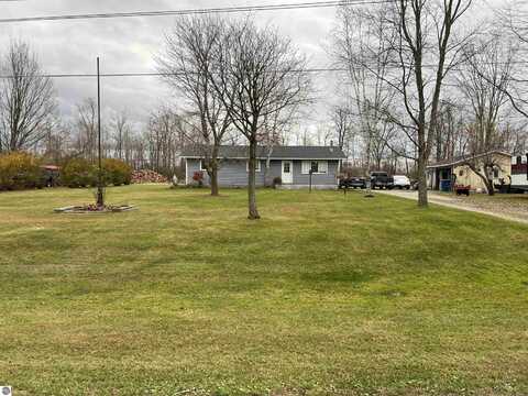 5090 Brenda Drive, Prescott, MI 48756