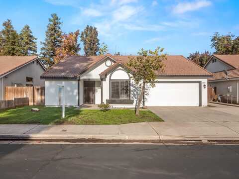 893 N Bush Avenue, Clovis, CA 93611