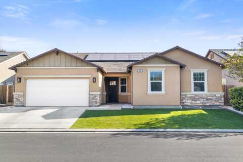 1685 Softwind Drive, Tulare, CA 93274