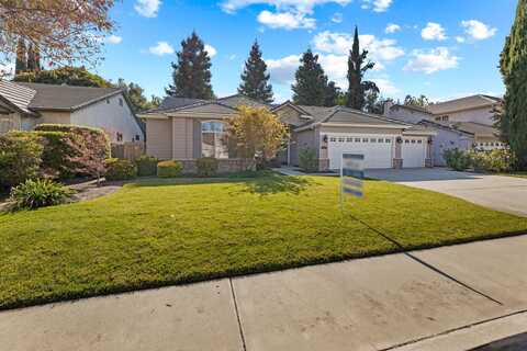 6017 W Evergreen Avenue, Visalia, CA 93277