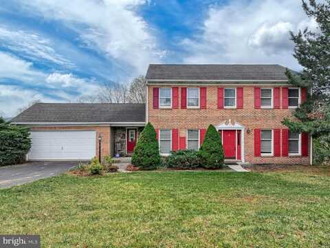 2299 N POINT DRIVE, YORK, PA 17406