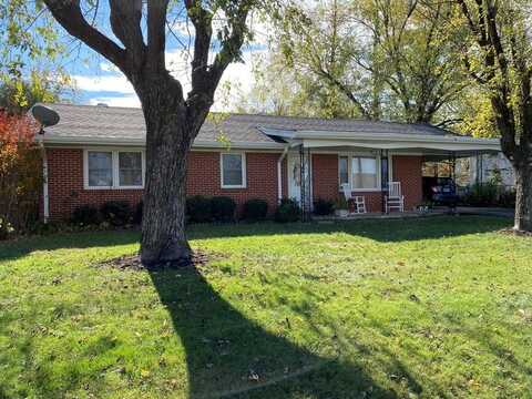 209 E Cedar St, LIVINGSTON, TN 38570