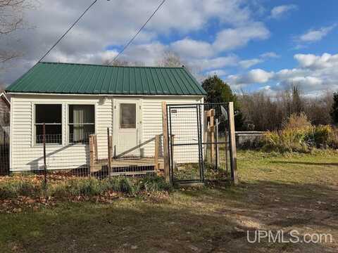 13658 N M-77, Grand Marais, MI 49839