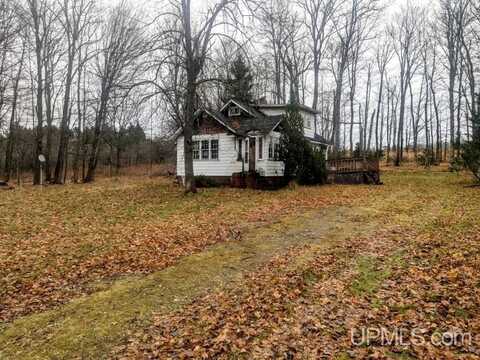 661 M-73, Iron River, MI 49935