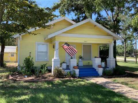 207 N Archer Street, Groesbeck, TX 76642