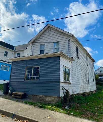 425 1st St, Monessen, PA 15062