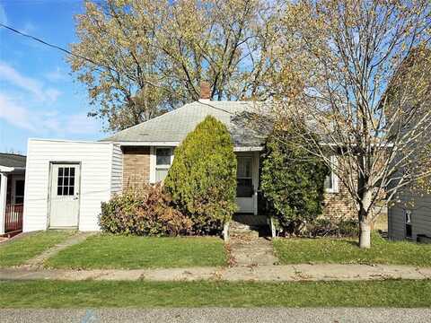 105 Buttonwood Ave, Washington, PA 15301