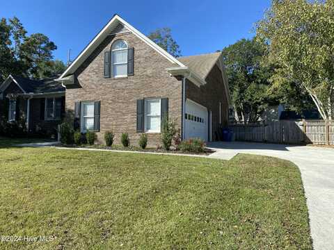 5609 E Whisper Creek Lane, Wilmington, NC 28409