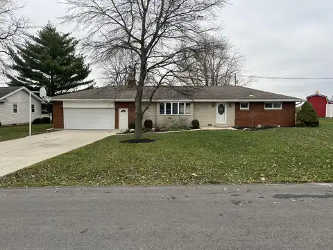 1604 Rosewood Drive, Wapakoneta, OH 45895