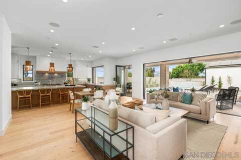 2910 Highland Dr., Carlsbad, CA 92008