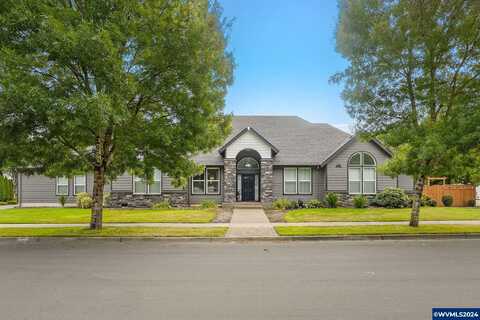 920 Highland Dr, Stayton, OR 97838