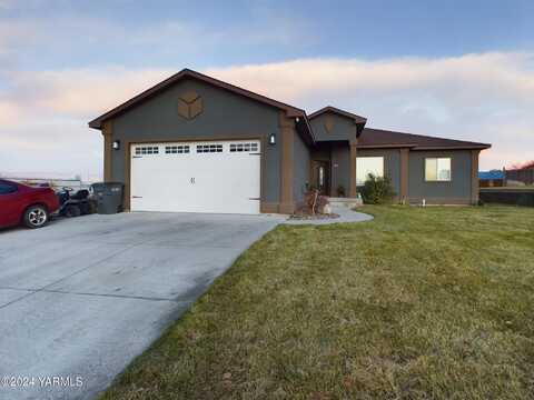 324 Ivone Dr, Sunnyside, WA 98944