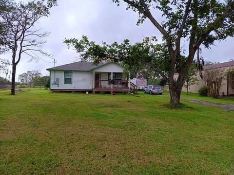 3832 C/R 211, DANBURY, TX 77534