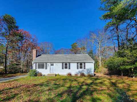 29 Chopteague Lane, Marstons Mills, MA 02648