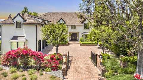 15515 Collina Strada, Los Angeles, CA 90077