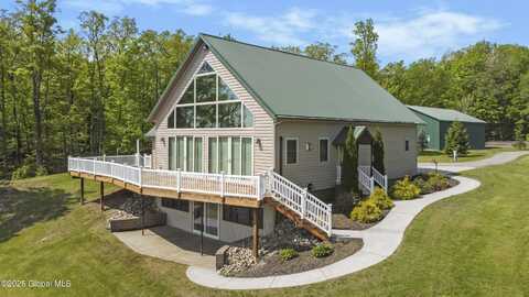 113 Captains Cove, Crown Point, NY 12928