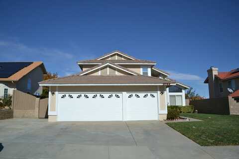 3049 Wellington, Palmdale, CA 93551