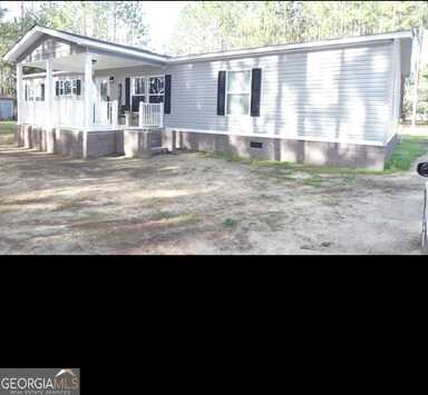 372 Friendship Rd, Alma, GA 31510