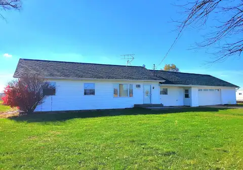 8758 E Fillmore Road, Ithaca, MI 48847