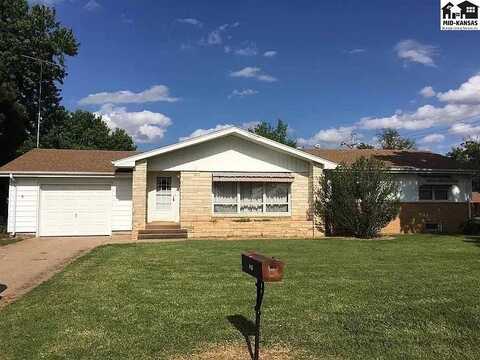 418 S Clark Ave, Lyons, KS 67554