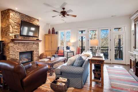 95b Burning Bush Lane, Highlands, NC 28741