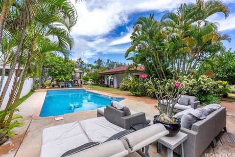 7899 Makaaoa Place, Honolulu, HI 96825