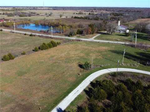 126 Bald Eagle Drive, Linn Valley, KS 66040