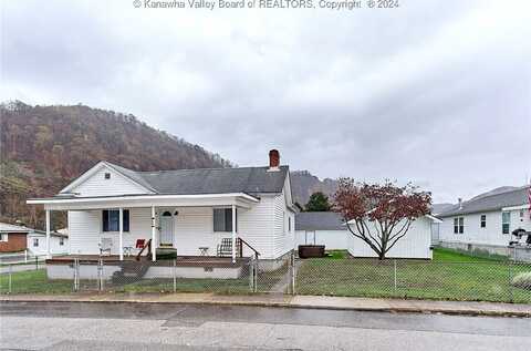 123 Walnut Street, East Bank, WV 25067