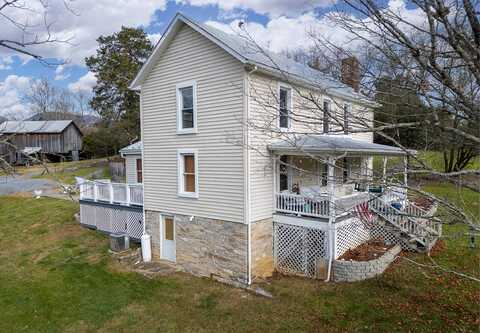 30 Toad Hall Ln, Lexington, VA 24450