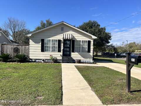 2413 8th Street, Pascagoula, MS 39567