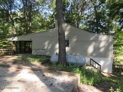 2016 Wewoka Cove, Hernando, MS 38632