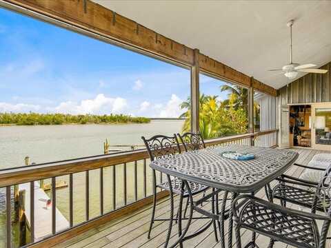 230 HARBOR Place N, Goodland, FL 34140