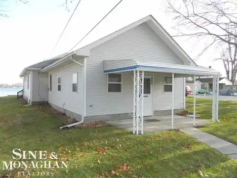 9423 N River, Algonac, MI 48001