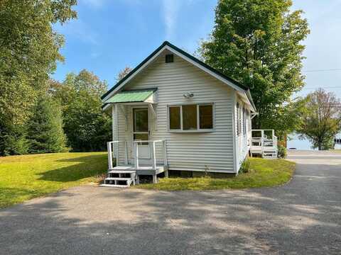 59 Taylor Street, Lincoln, ME 04457