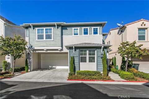 946 Sunlit Lane, Costa Mesa, CA 92626