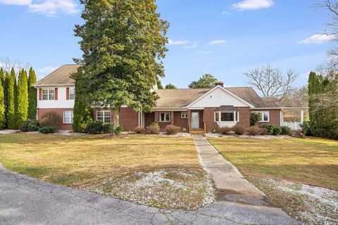 1 Aerial Loop, Hendersonville, NC 28792