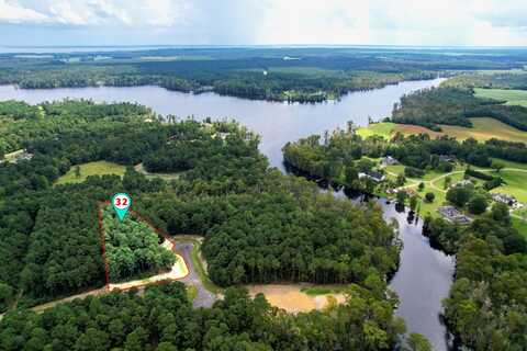 32 Calm Harbor St, Hertford, NC 27944