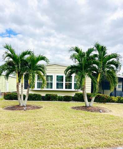 19439 Bermuda Ct., North Fort Myers, FL 33903