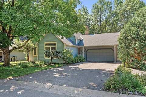 97 Olympic Circle, Chanhassen, MN 55317