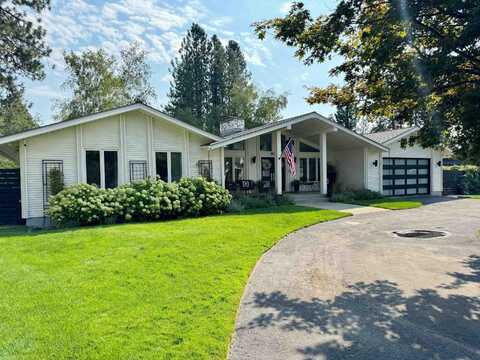 4925 S PERRY St, Spokane, WA 99223