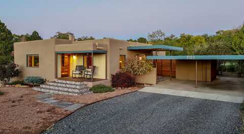 1103 Barcelona Lane, Santa Fe, NM 87505