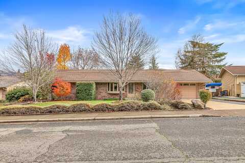 1013 Mira Mar Avenue, Medford, OR 97504