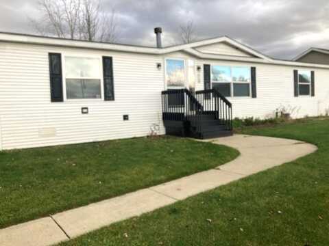 219 Christopher Stone Dr, Capac, MI 48014