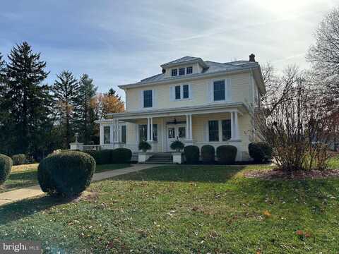 8 BARTLETT AVENUE, LURAY, VA 22835