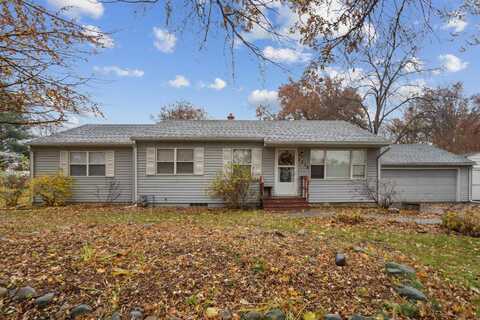 1718 Maplewood, Cedar Falls, IA 50613